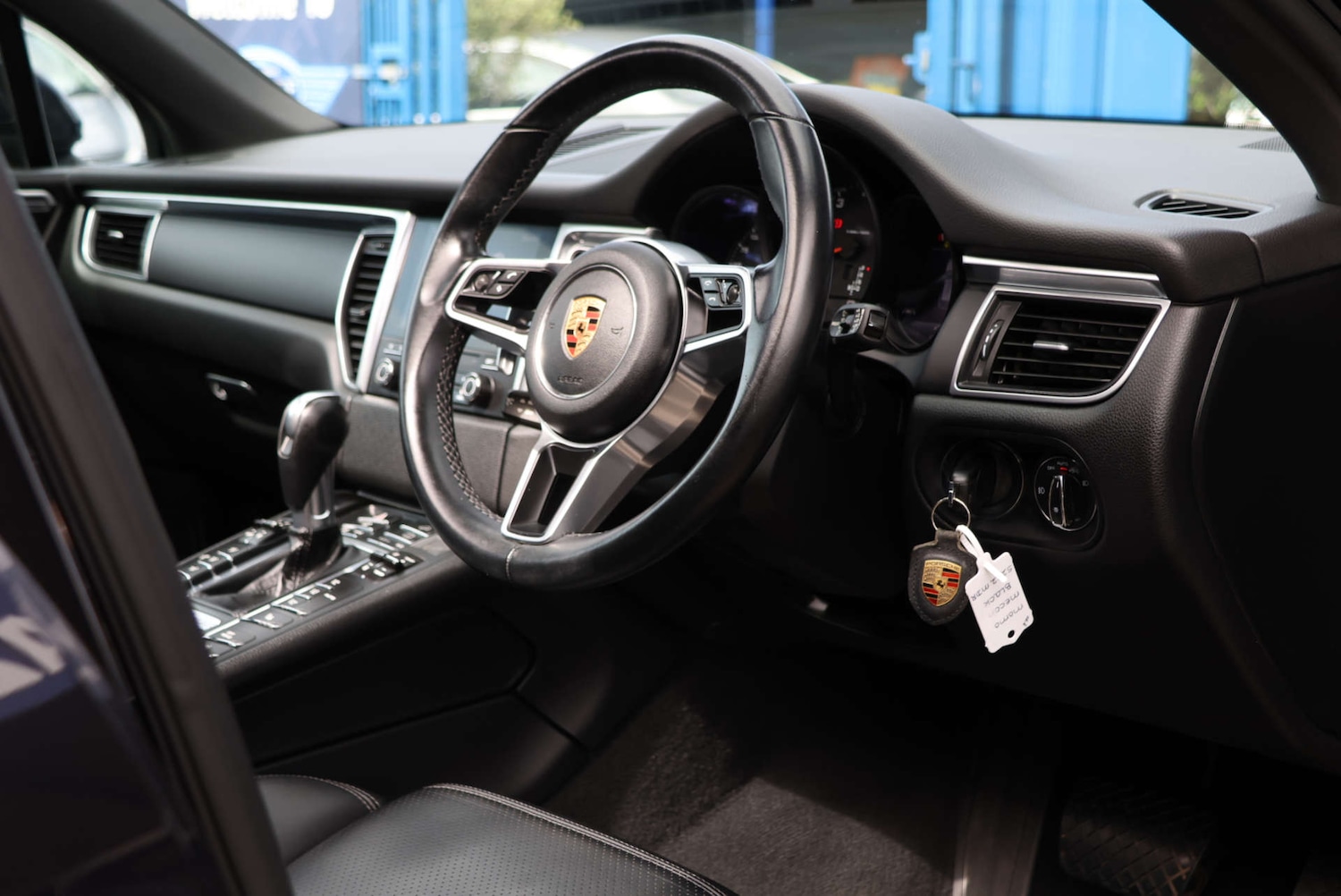 Used Porsche Macan 2017 for sale - 76206207: Photo 5