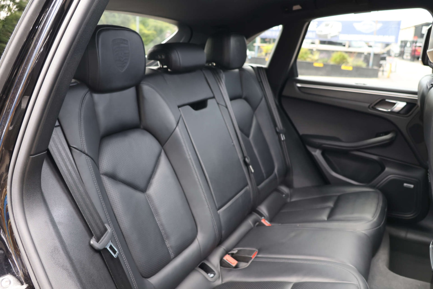 Used Porsche Macan 2017 for sale - 76206207: Photo 9