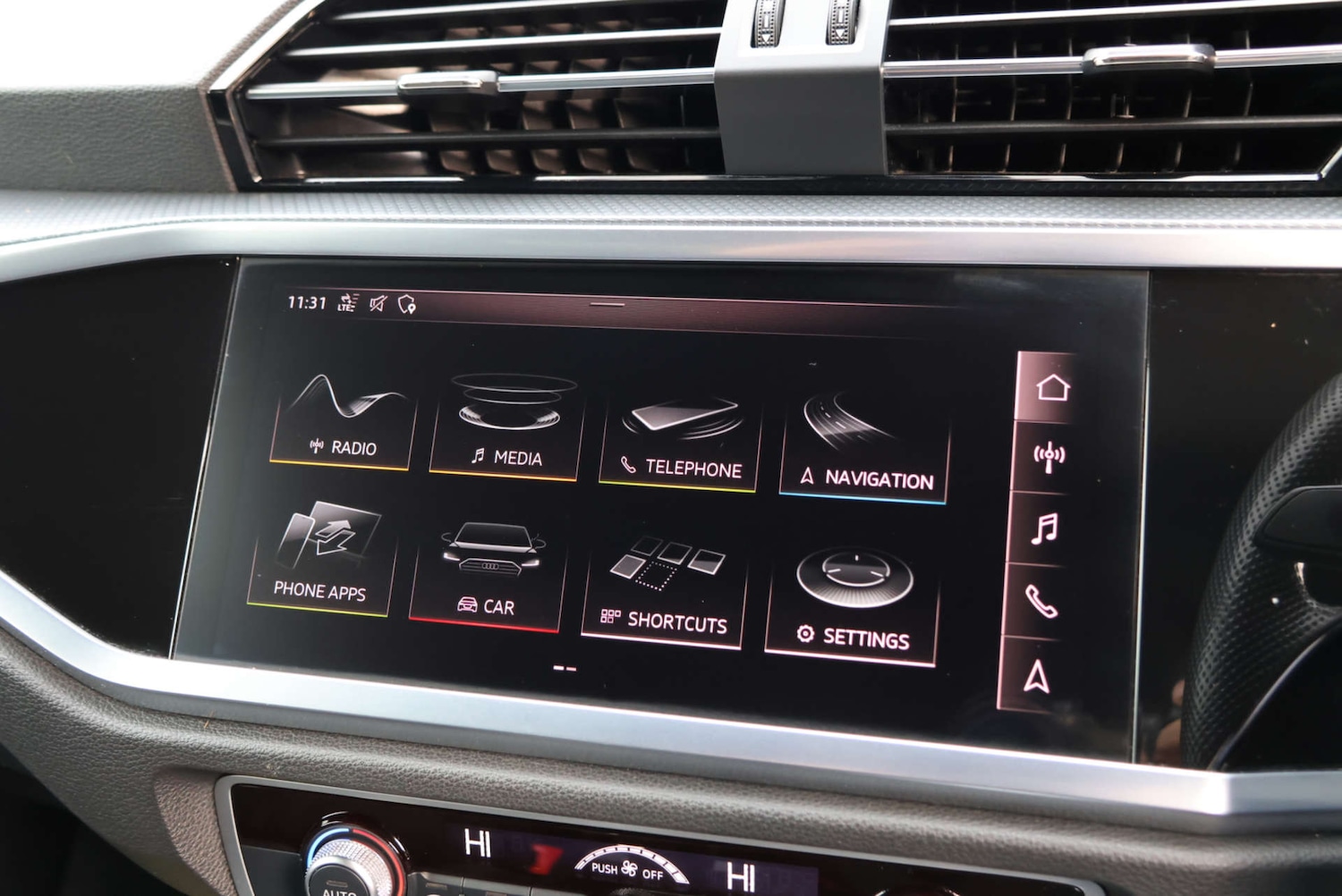 Used Audi Q3 2019 for sale - 76829869: Photo 27