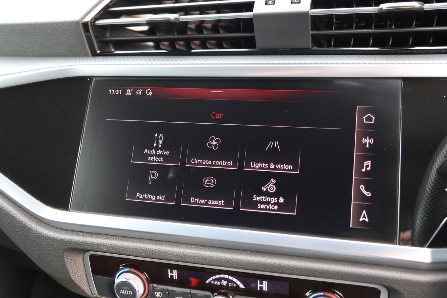 Used Audi Q3 2019 for sale - 76829869: Photo 29