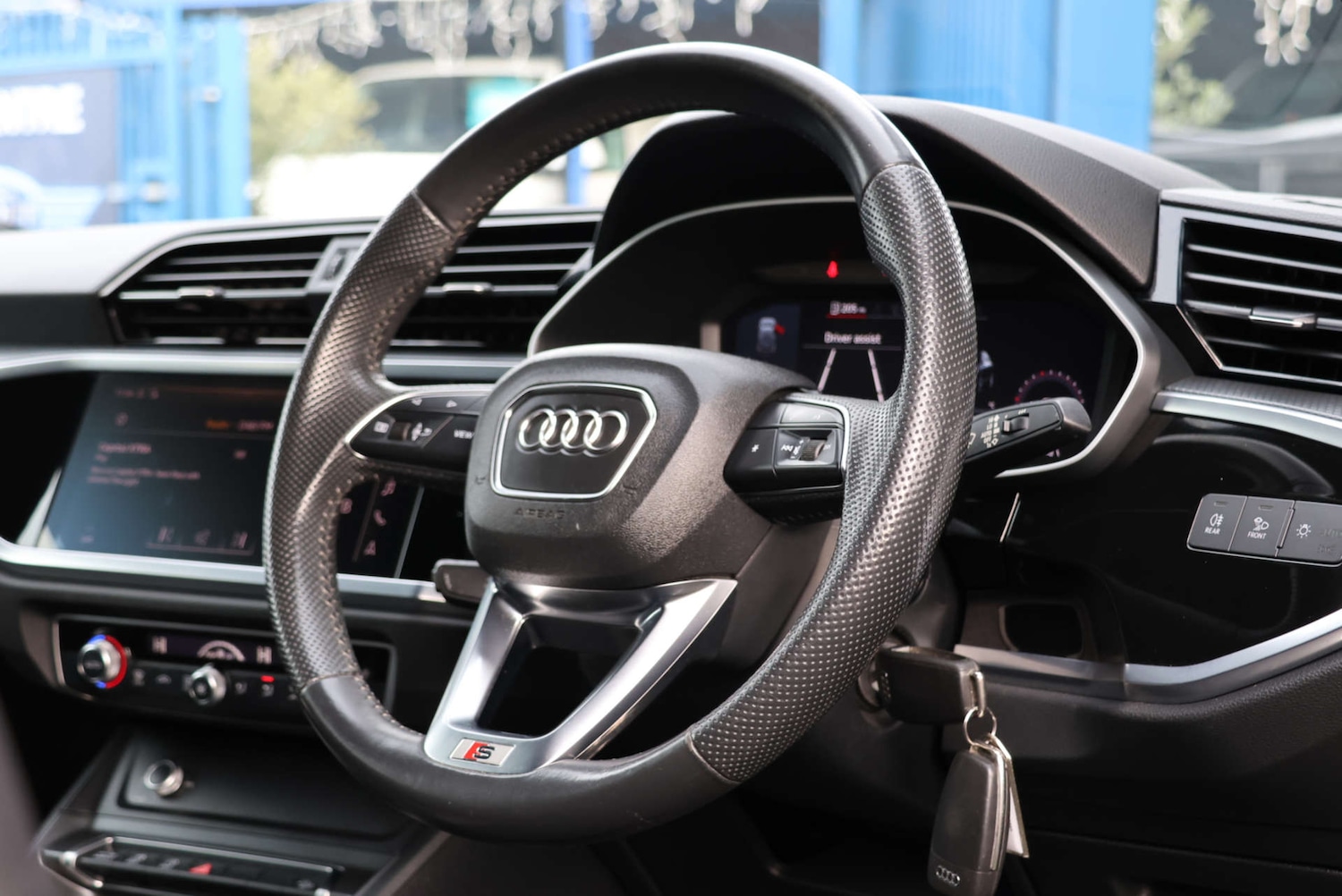 Used Audi Q3 2019 for sale - 76829869: Photo 43