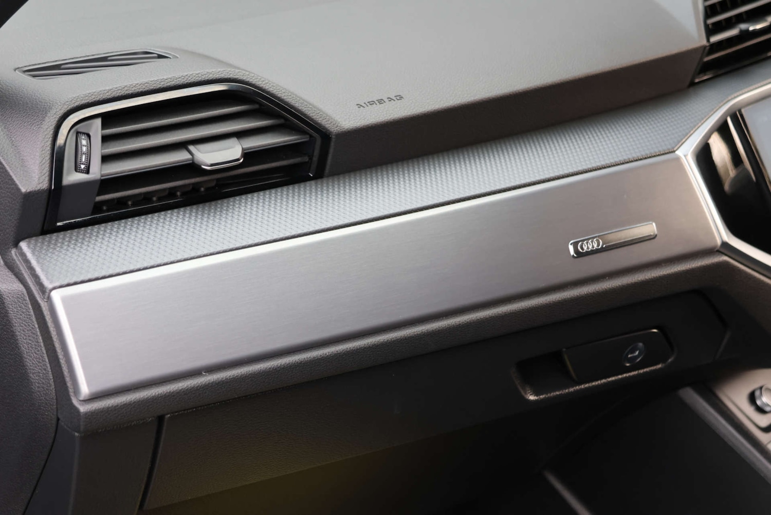 Used Audi Q3 2019 for sale - 76829869: Photo 45