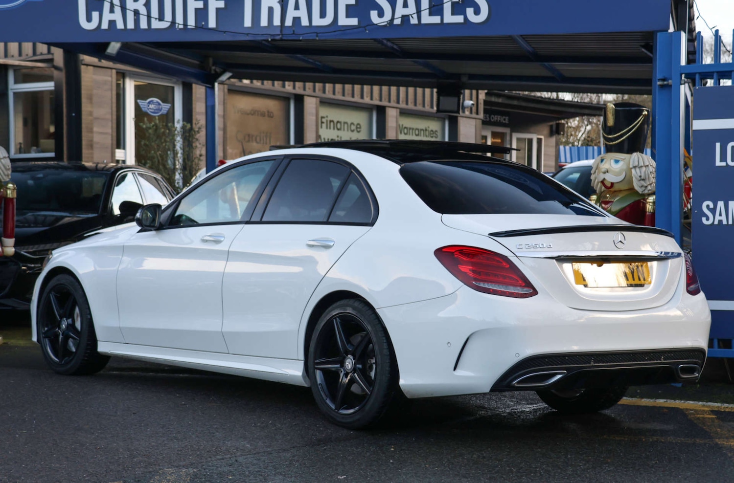 Used Mercedes-Benz C Class 2016 for sale - 76848470: Photo 14