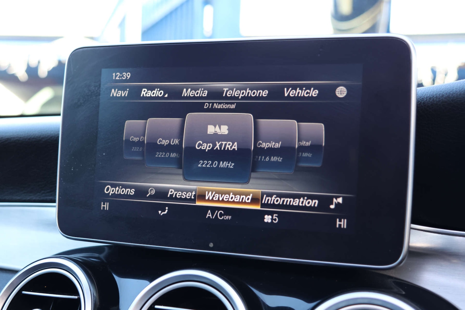 Used Mercedes-Benz C Class 2016 for sale - 76848470: Photo 28