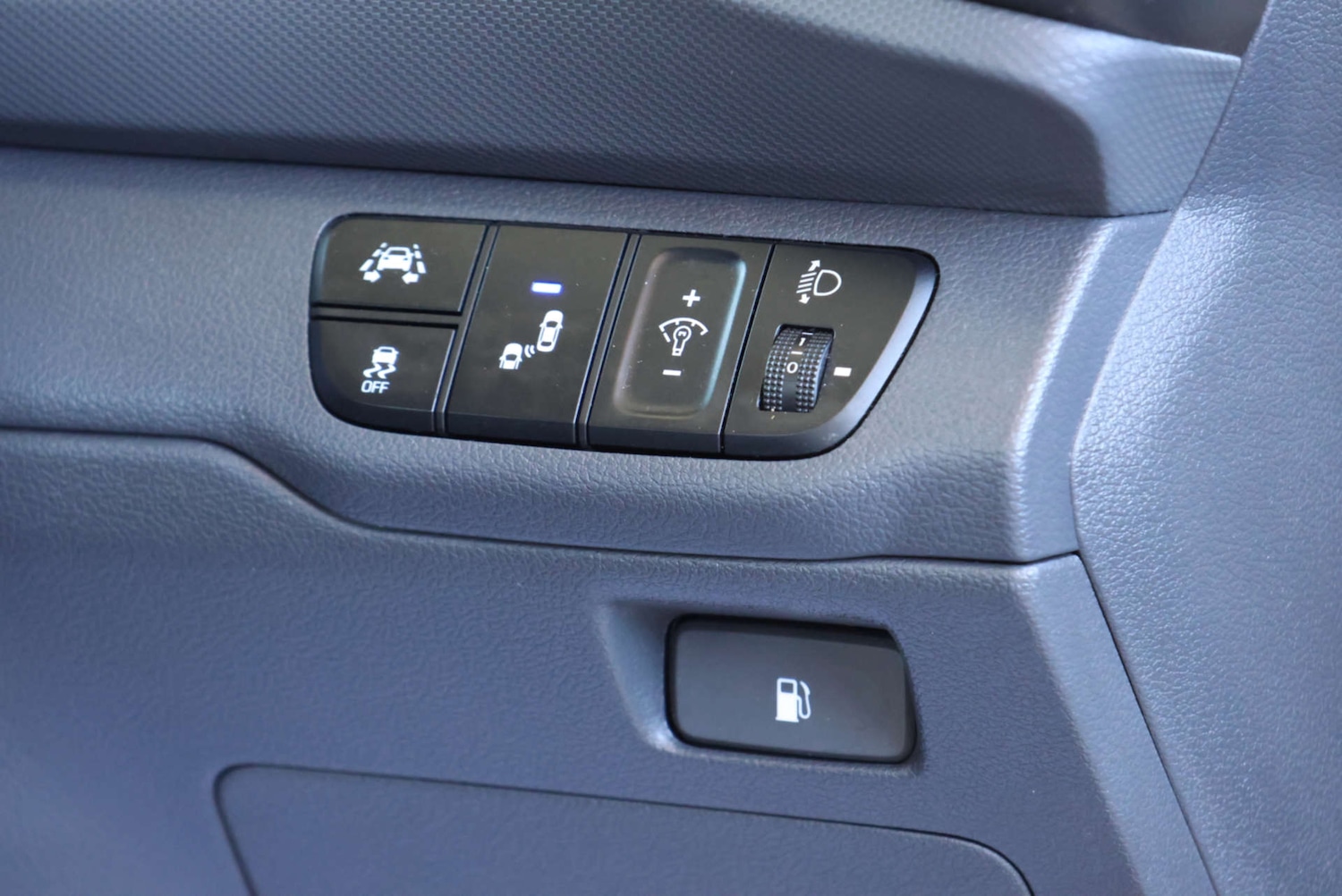 Used Hyundai IONIQ 2018 for sale - 76600676: Photo 23