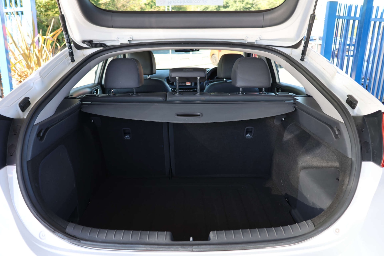 Used Hyundai IONIQ 2018 for sale - 76600676: Photo 8