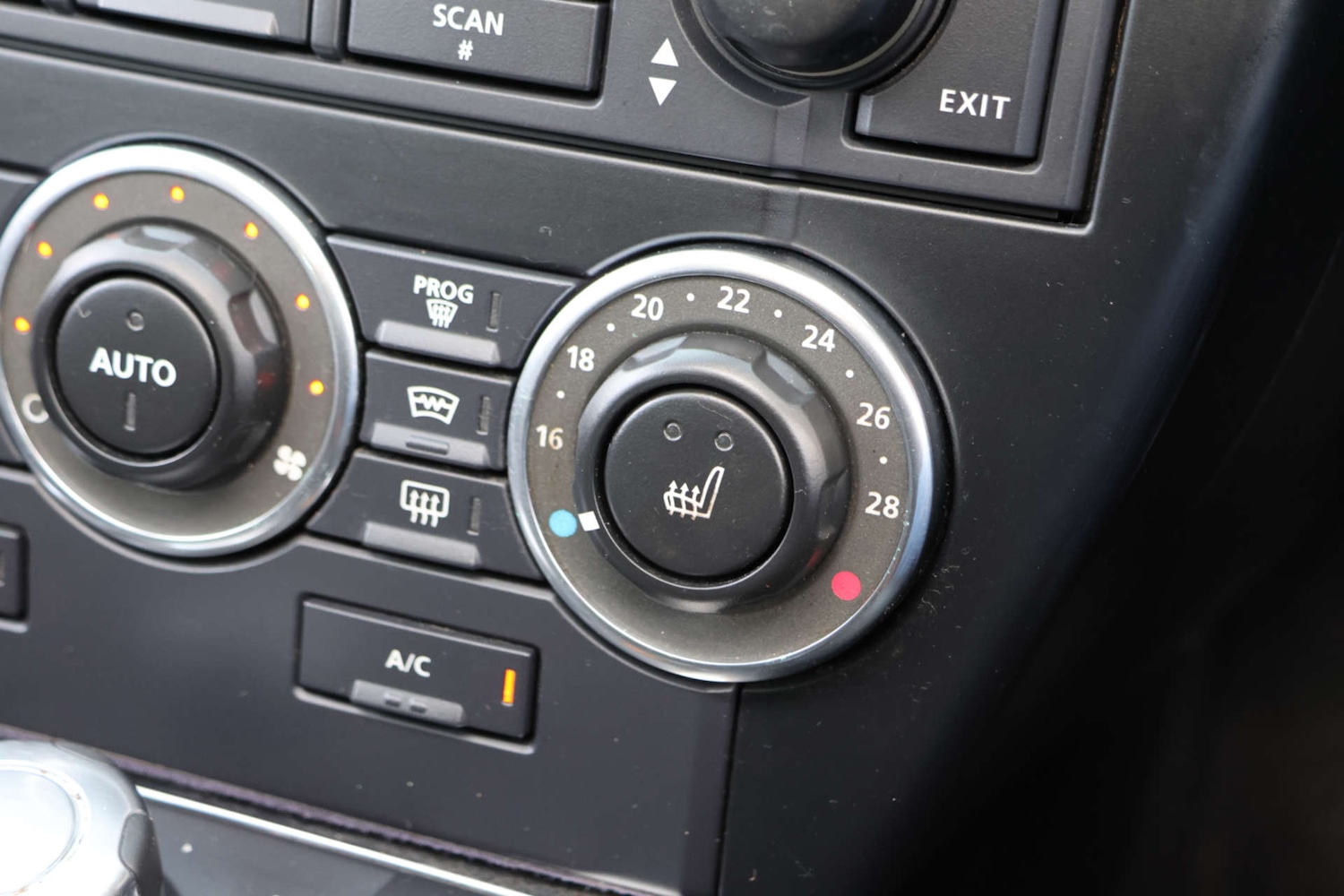 Used Land Rover Freelander 2012 for sale - 78045044: Photo 26