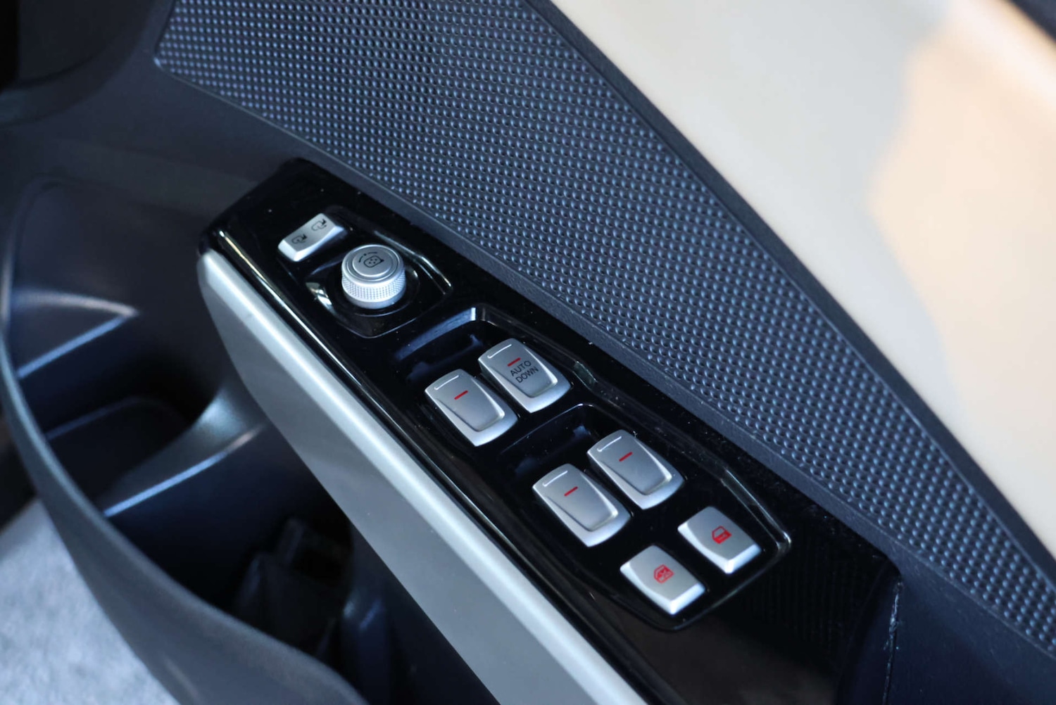 Used Ssangyong Tivoli 2018 for sale - 76642947: Photo 17