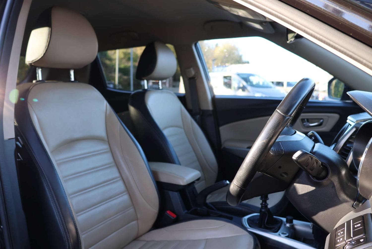 Used Ssangyong Tivoli 2018 for sale - 76642947: Photo 5