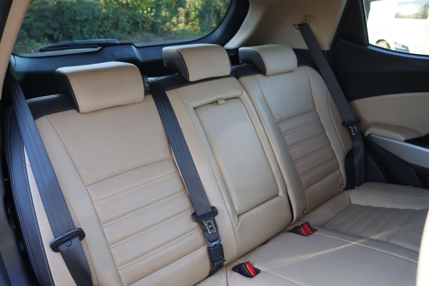 Used Ssangyong Tivoli 2018 for sale - 76642947: Photo 6