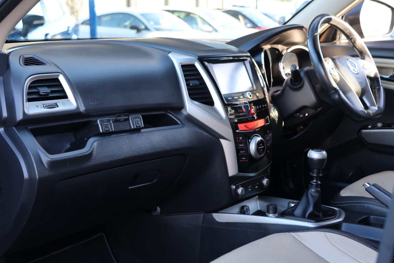 Used Ssangyong Tivoli 2018 for sale - 76642947: Photo 9