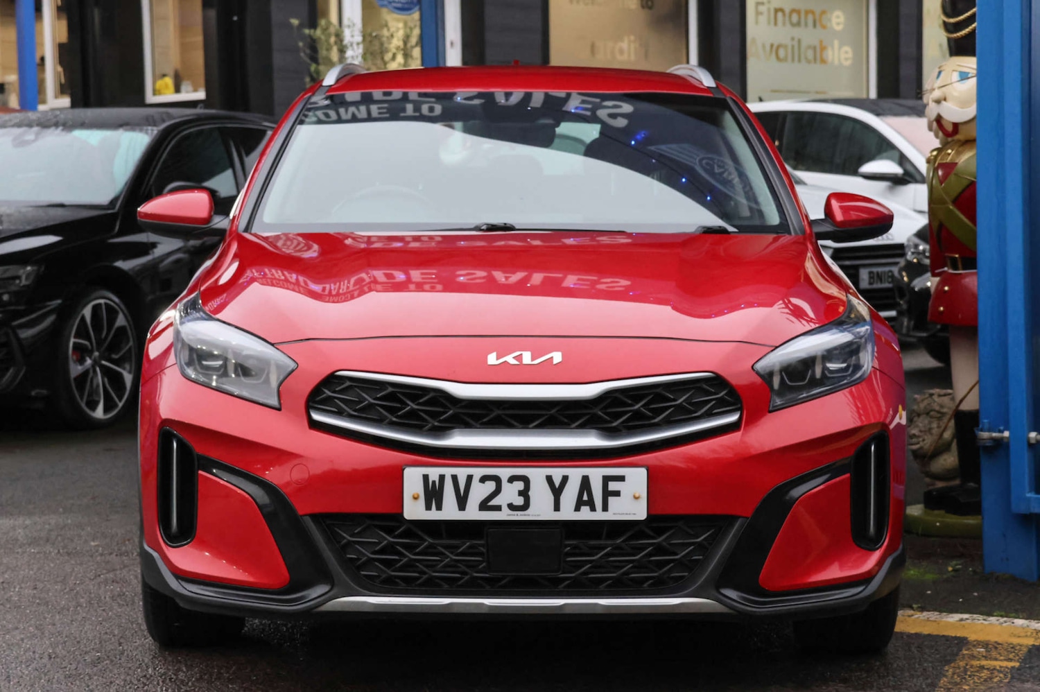 Used Kia XCeed 2023 for sale - 76724052: Photo 3