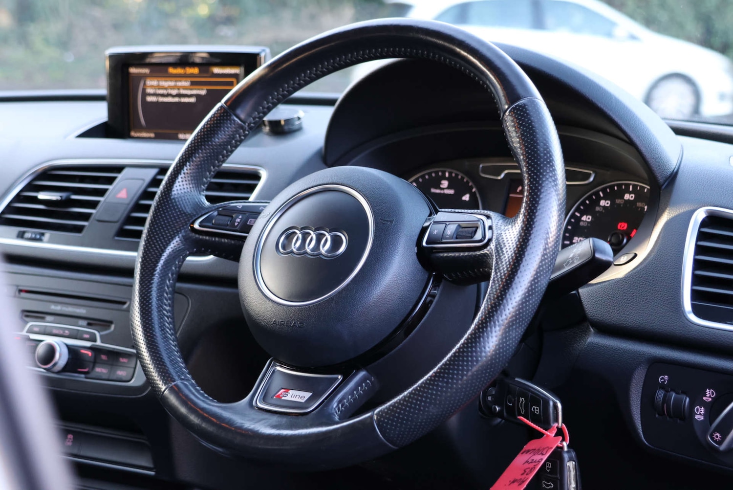 Used Audi Q3 2014 for sale - 77094953: Photo 24