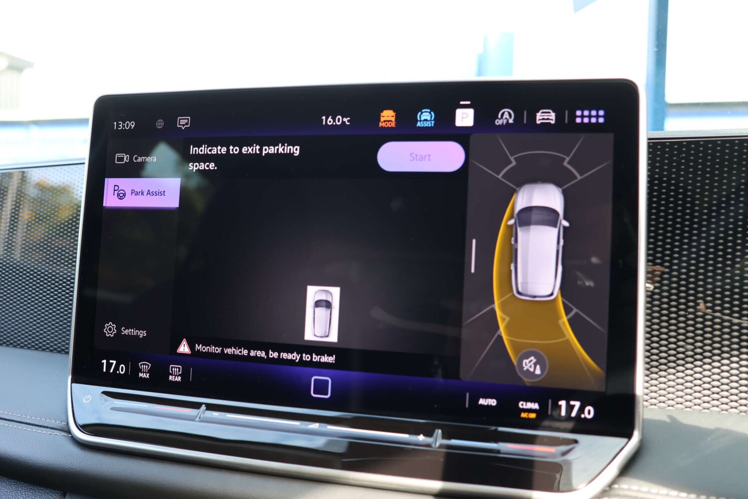 Used Volkswagen Tiguan 2024 for sale - 76304406: Photo 11