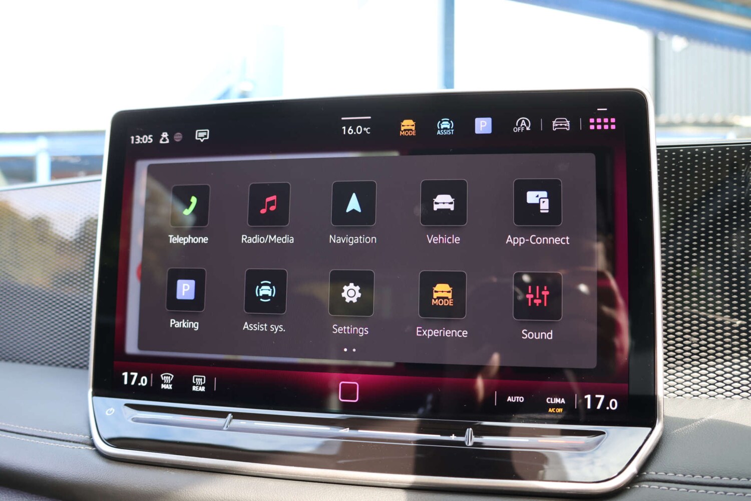 Used Volkswagen Tiguan 2024 for sale - 76304406: Photo 34