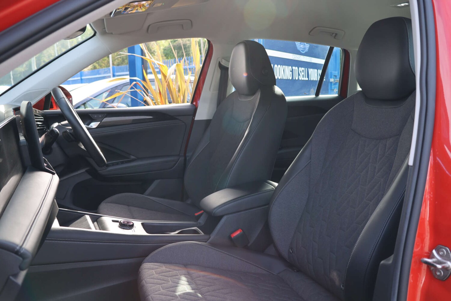 Used Volkswagen Tiguan 2024 for sale - 76304406: Photo 9