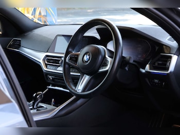 Used BMW 3 Series 2021 for sale - 79209349: Photo