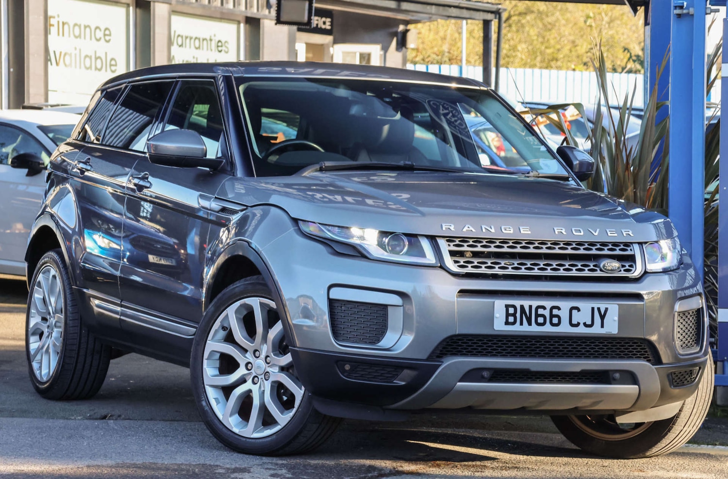 Used Land Rover Range Rover Evoque 2017 for sale - 76642952: Photo 1