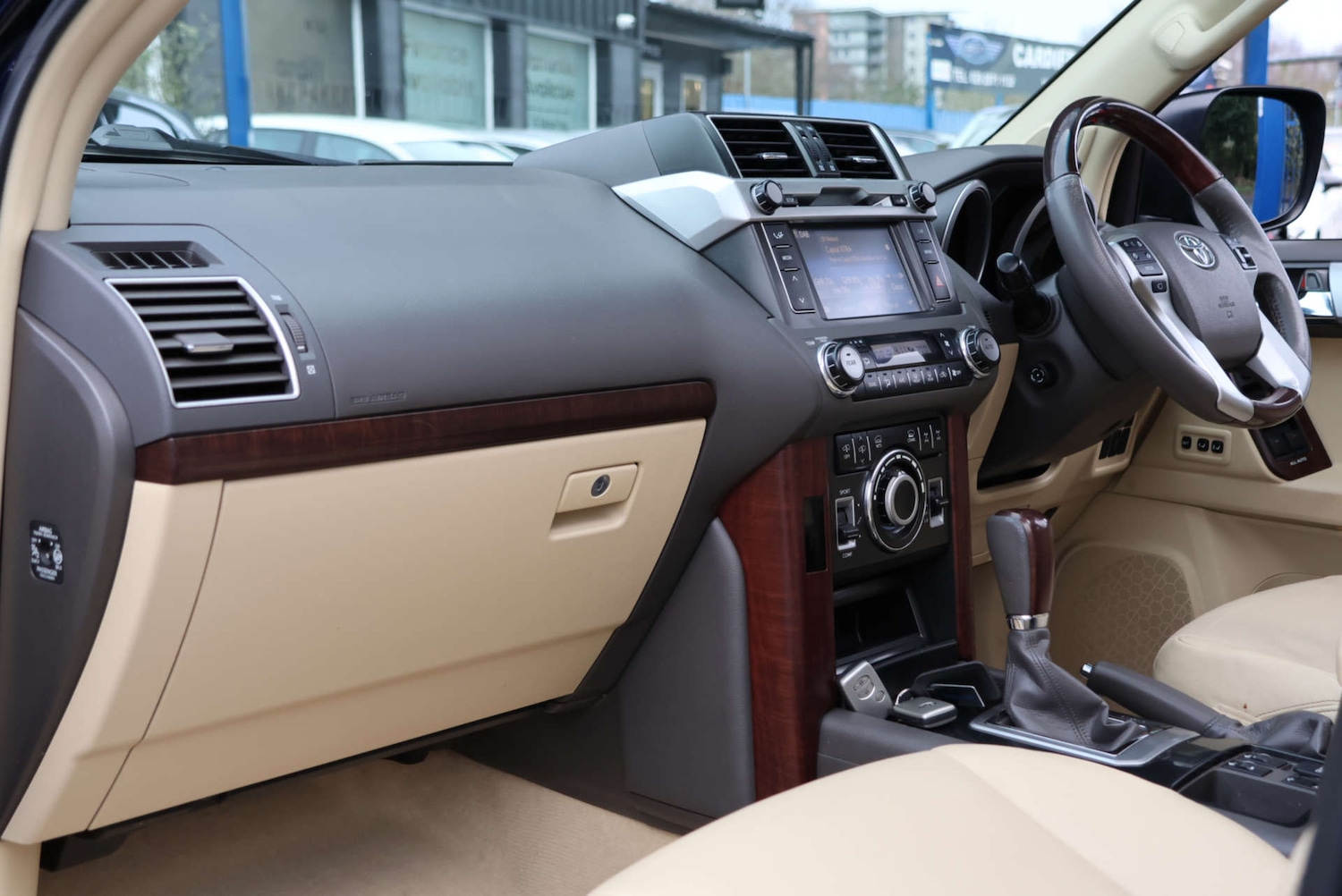 Used Toyota Land Cruiser 2016 for sale - 77118052: Photo 17