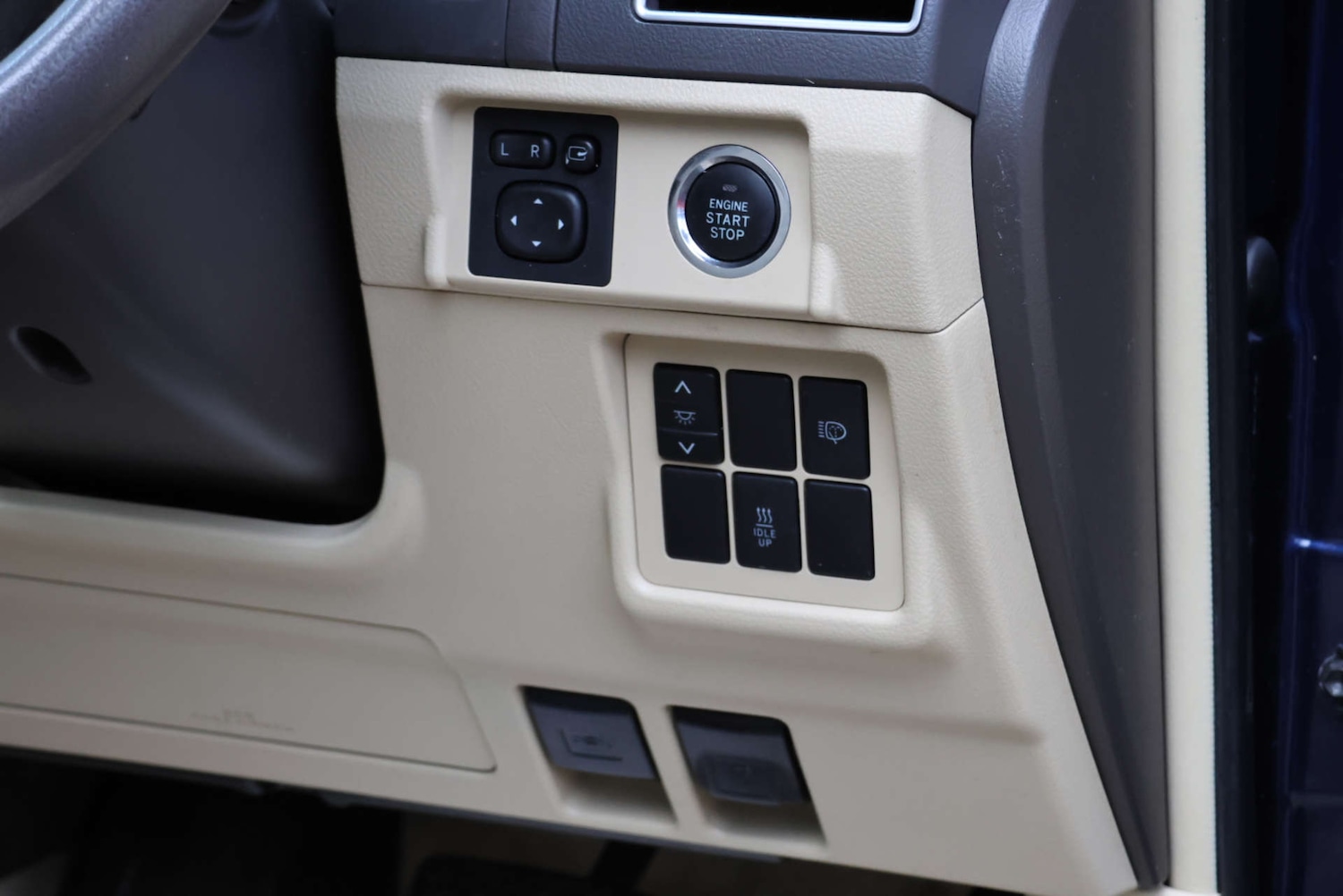 Used Toyota Land Cruiser 2016 for sale - 77118052: Photo 30