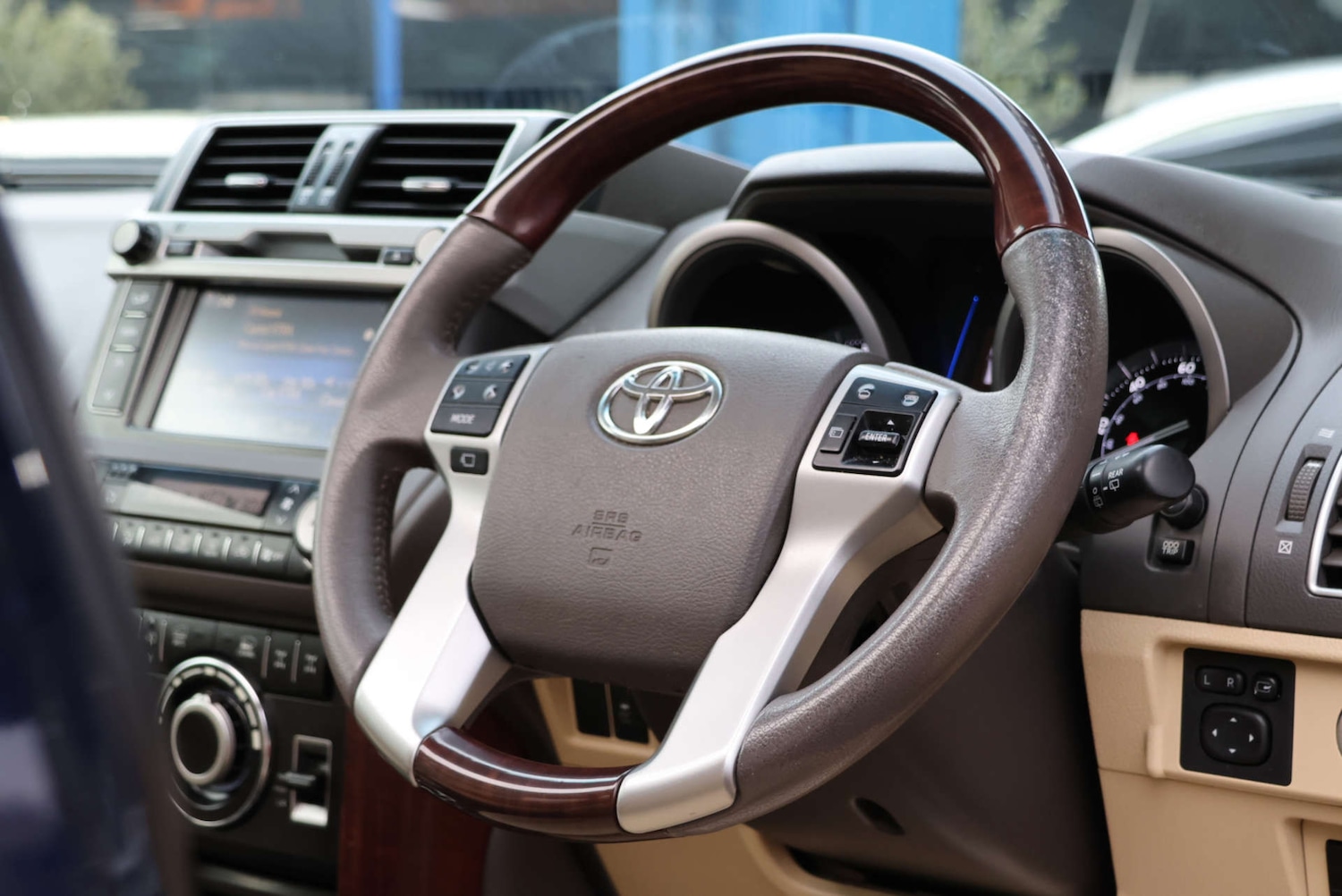 Used Toyota Land Cruiser 2016 for sale - 77118052: Photo 32