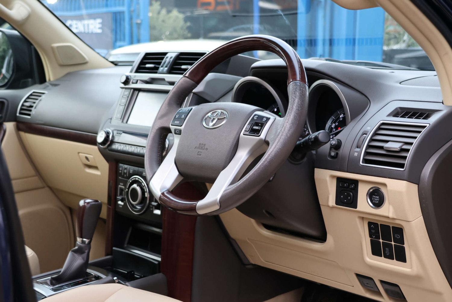 Used Toyota Land Cruiser 2016 for sale - 77118052: Photo 4