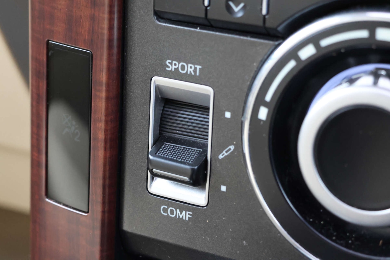 Used Toyota Land Cruiser 2016 for sale - 77118052: Photo 46