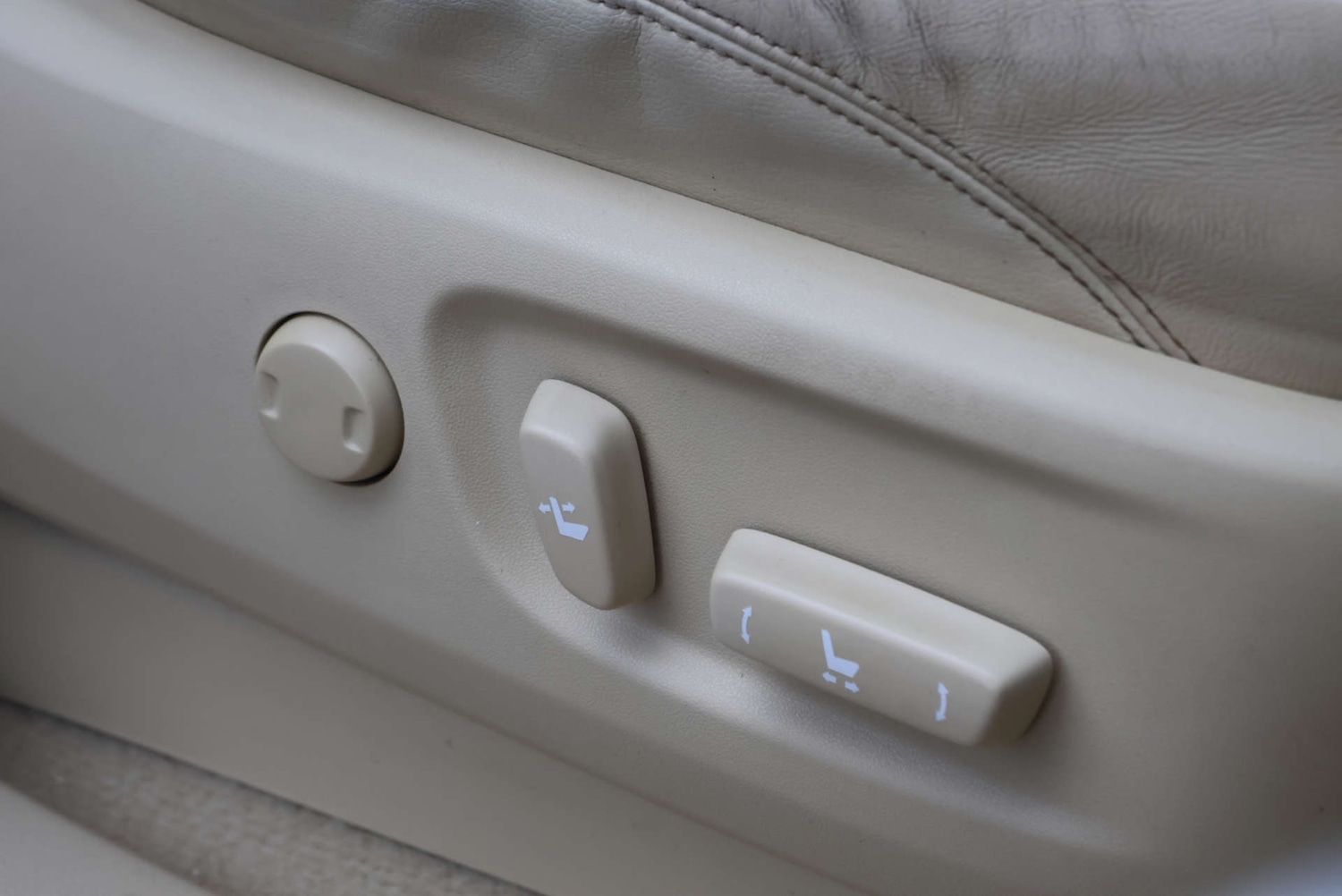 Used Toyota Land Cruiser 2016 for sale - 77118052: Photo 7