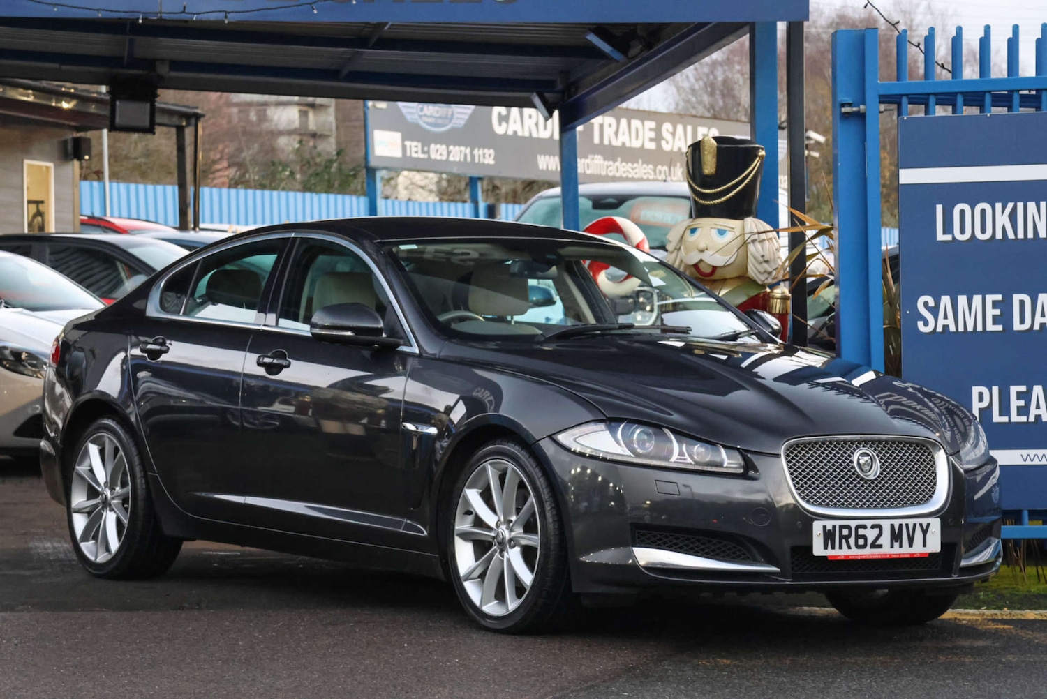 Used Jaguar XF 2012 for sale - 77022384: Photo 2