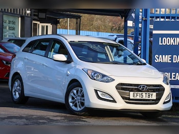 Used Hyundai i30 2015 for sale - 77749105: Photo