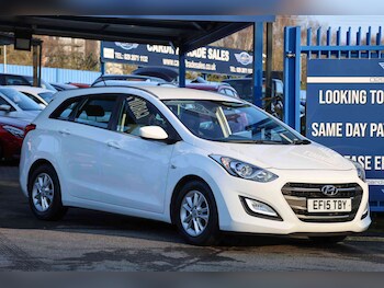 Used Hyundai i30 2015 for sale - 77749105: Photo