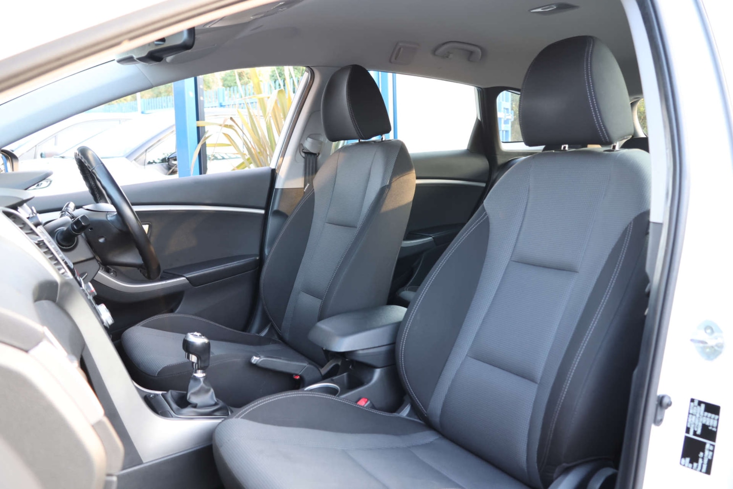 Used Hyundai i30 2015 for sale - 77749105: Photo 8