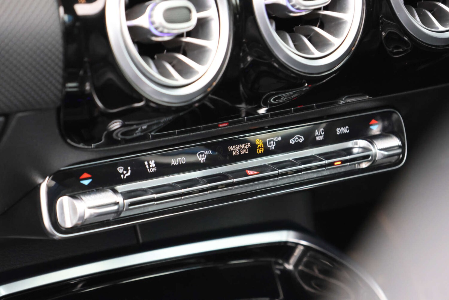 Used Mercedes-Benz A-Class 2019 for sale - 76509351: Photo 32