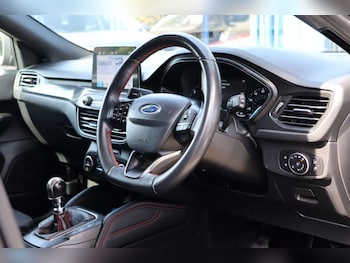 Used Ford Focus 2019 for sale - 78379176: Photo