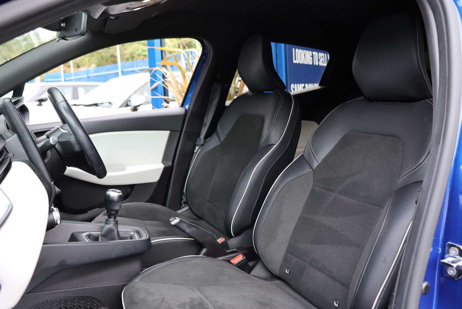 Used Renault Clio 2020 for sale - 76601275: Photo 10