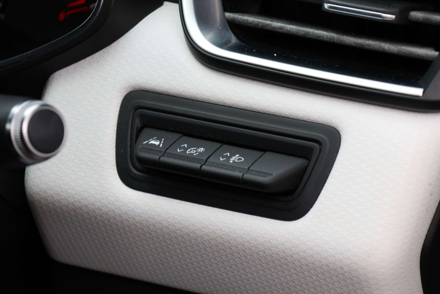 Used Renault Clio 2020 for sale - 76601275: Photo 18