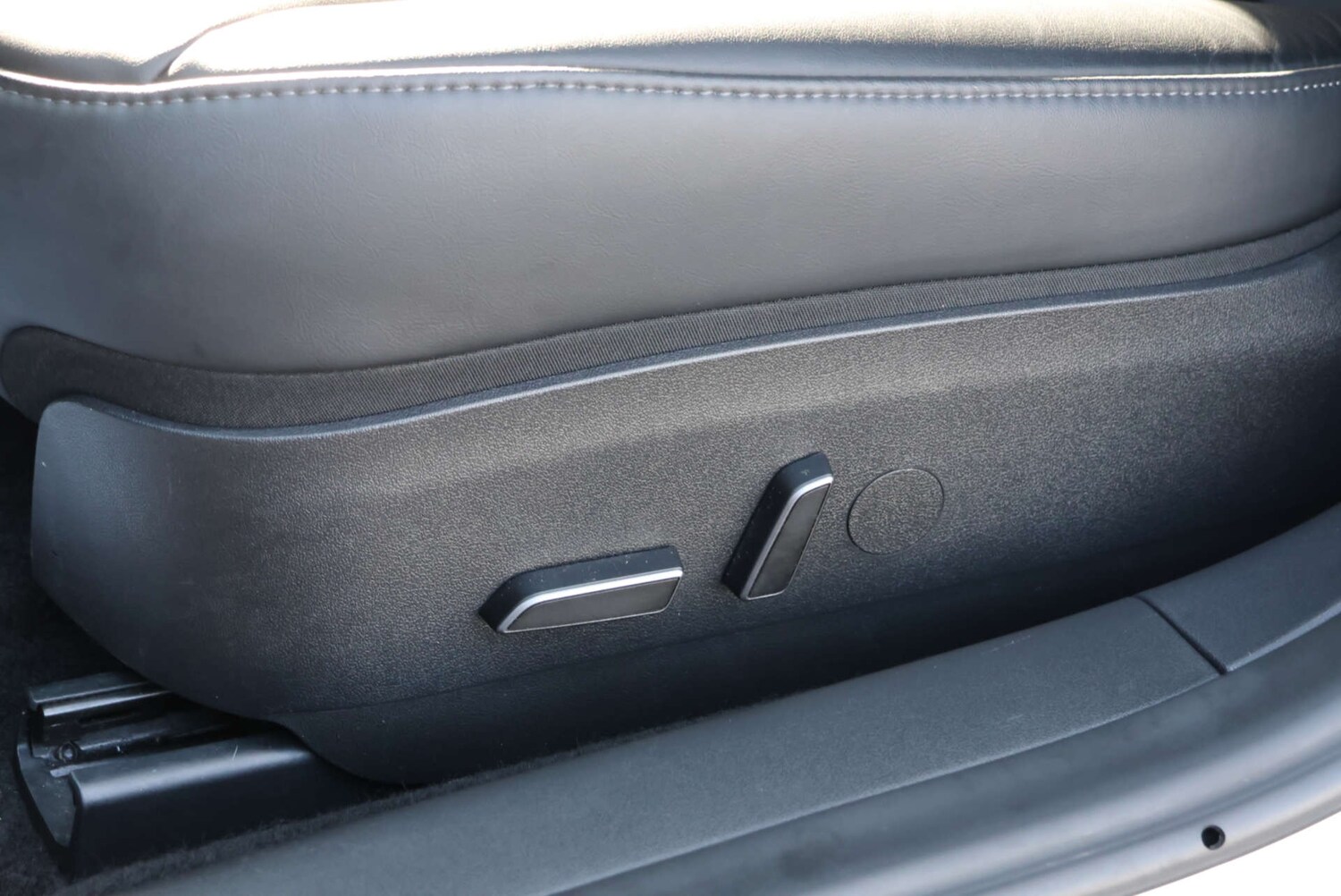 Used Tesla Model 3 2023 for sale - 77562669: Photo 11