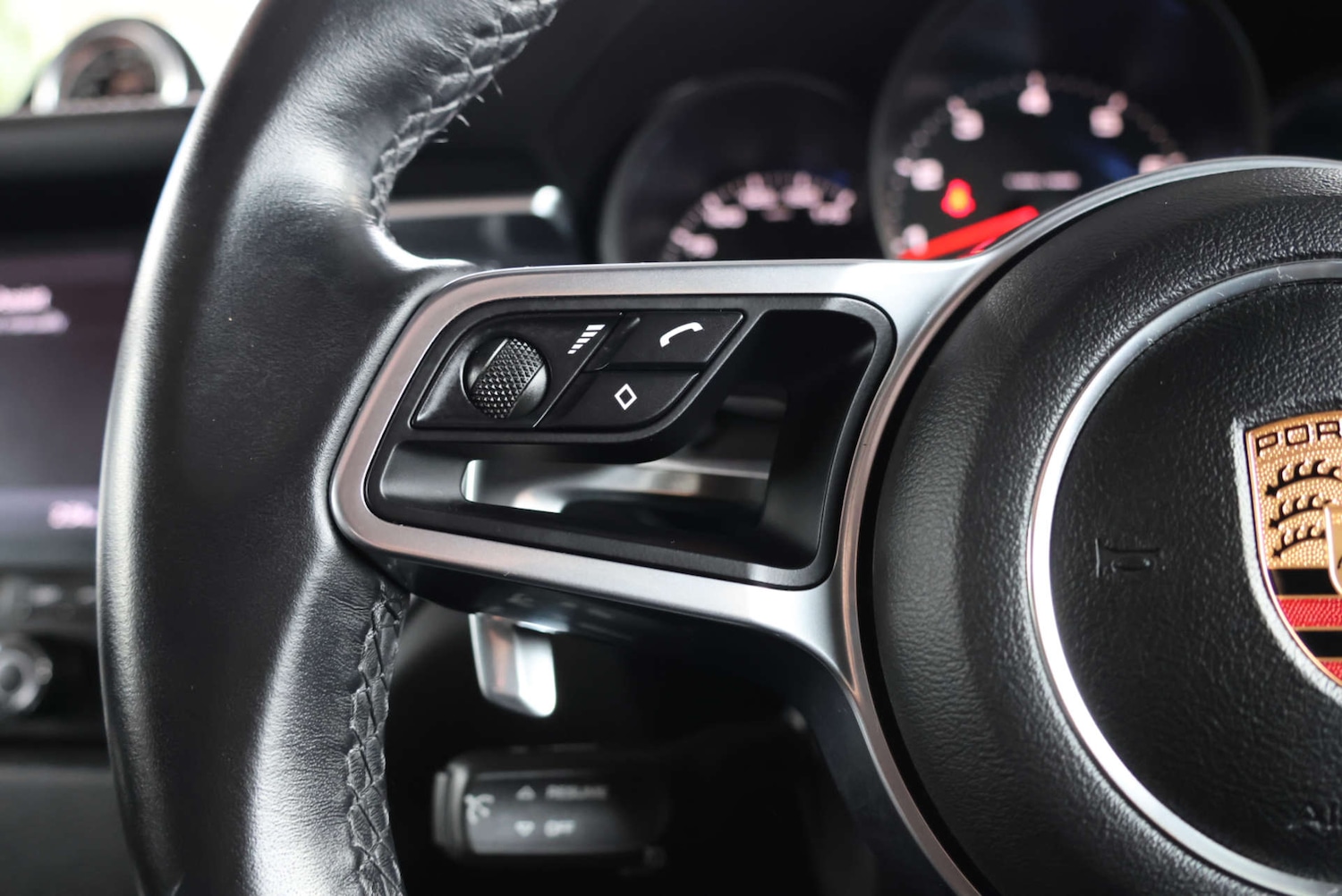 Used Porsche Macan 2018 for sale - 77609408: Photo 55