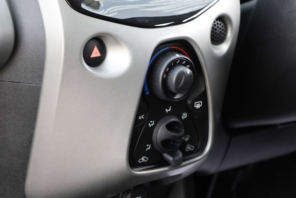 Used Peugeot 108 2016 for sale - 76278584: Photo 18