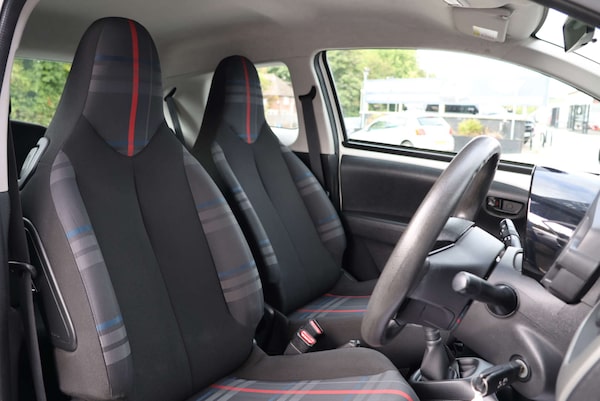Used Peugeot 108 2016 for sale - 76278584: Photo 5