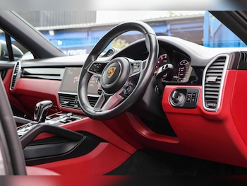 Used Porsche Cayenne 2021 for sale - 78241965: Photo