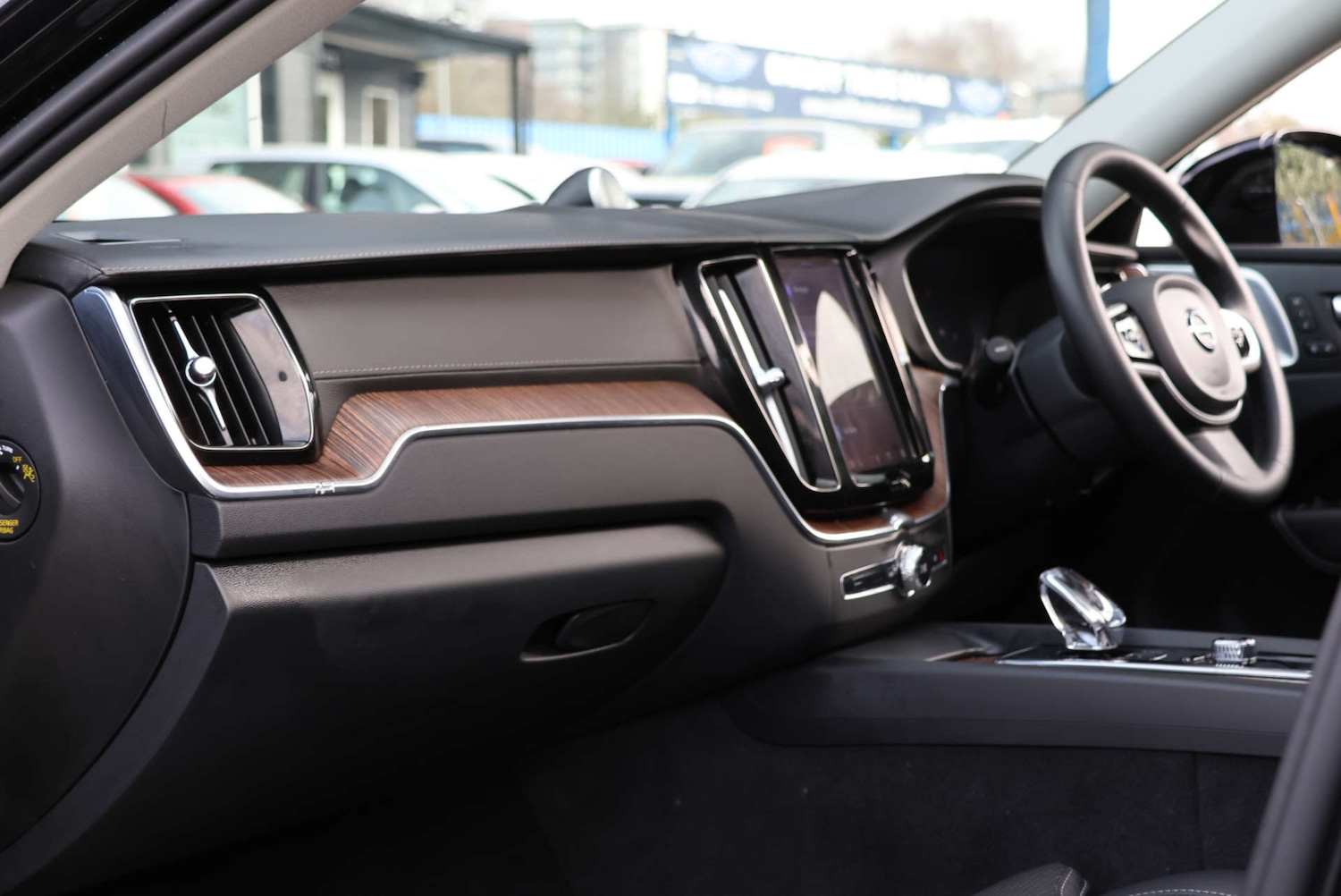 Used Volvo XC60 2022 for sale - 77765784: Photo 16