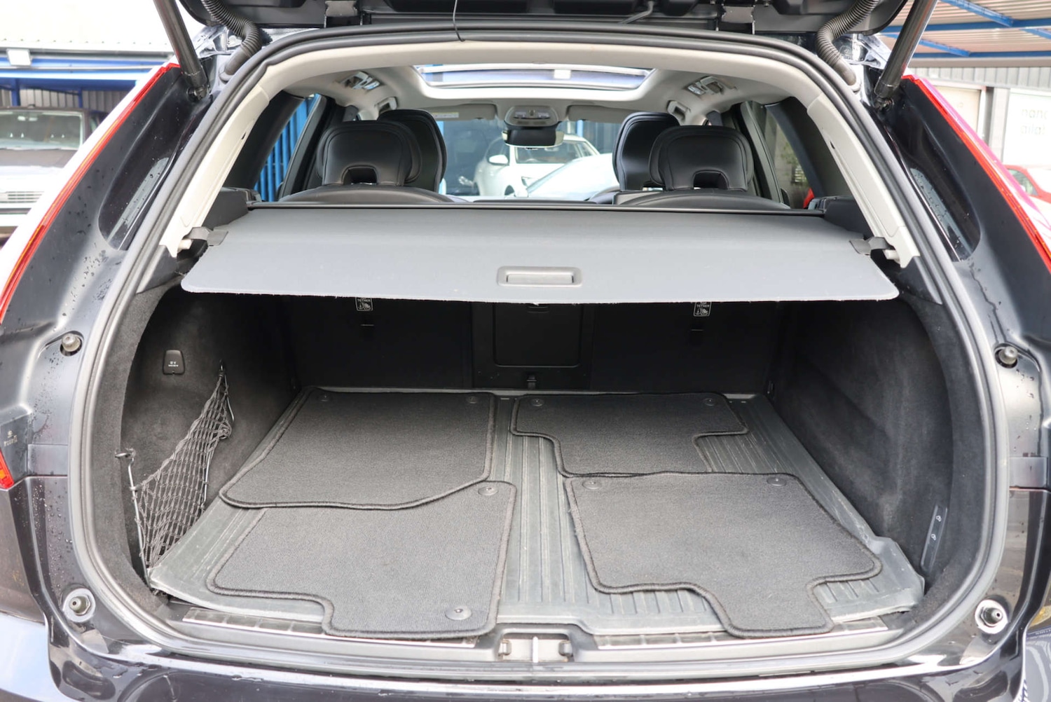 Used Volvo XC60 2022 for sale - 77765784: Photo 32