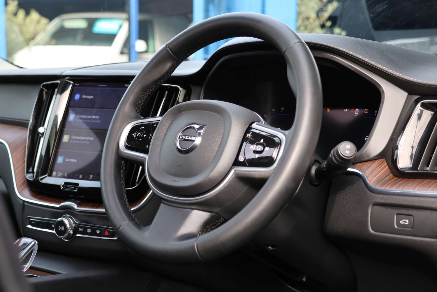 Used Volvo XC60 2022 for sale - 77765784: Photo 38