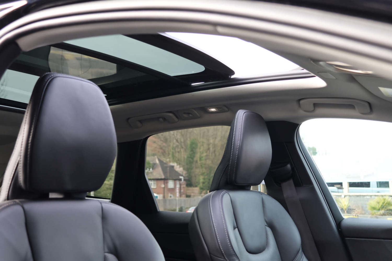 Used Volvo XC60 2022 for sale - 77765784: Photo 5