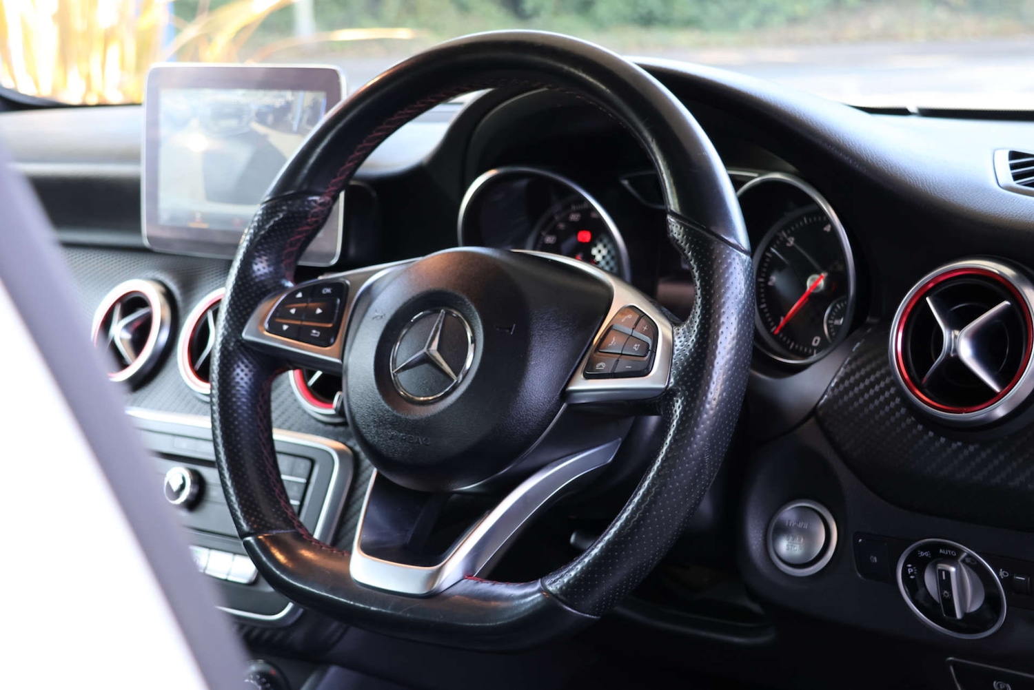 Used Mercedes-Benz A-Class 2017 for sale - 76068158: Photo 32