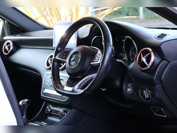 Used Mercedes-Benz A-Class 2017 for sale - 76068158: Photo 4