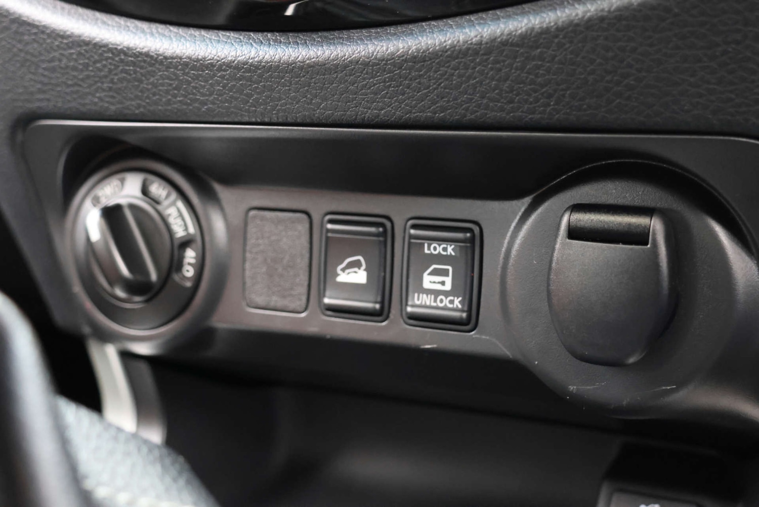 Used Nissan Navara 2017 for sale - 76594717: Photo 11