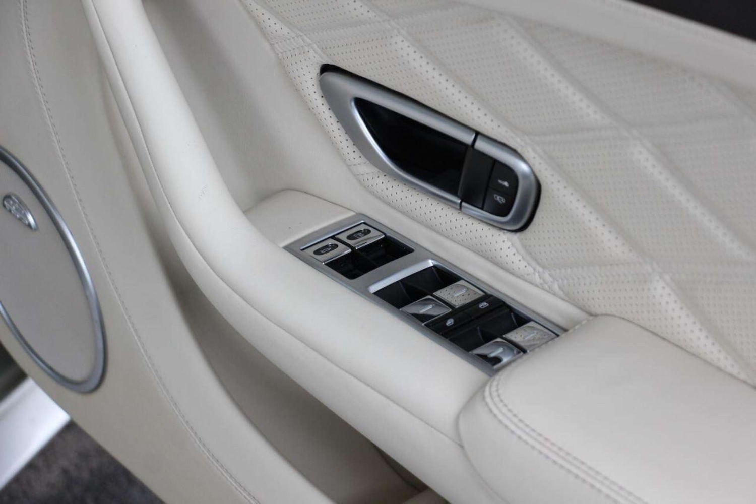 Used Bentley Continental 2014 for sale - 76402704: Photo 32