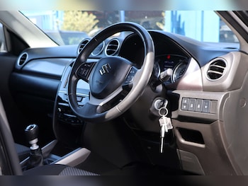 Used Suzuki Vitara 2023 for sale - 78426570: Photo